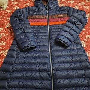 Cotopaxi Women's Navy and Burgundy Puffer Coat